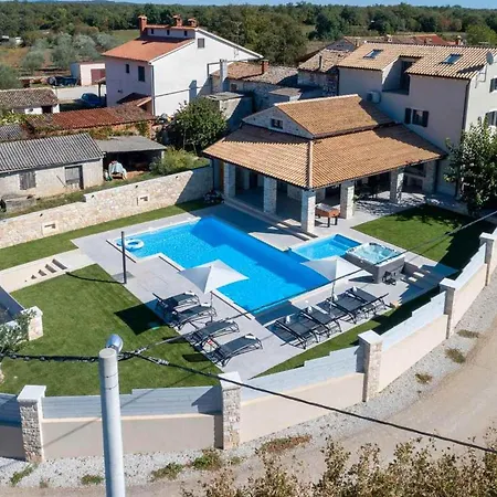 Holiday home M *